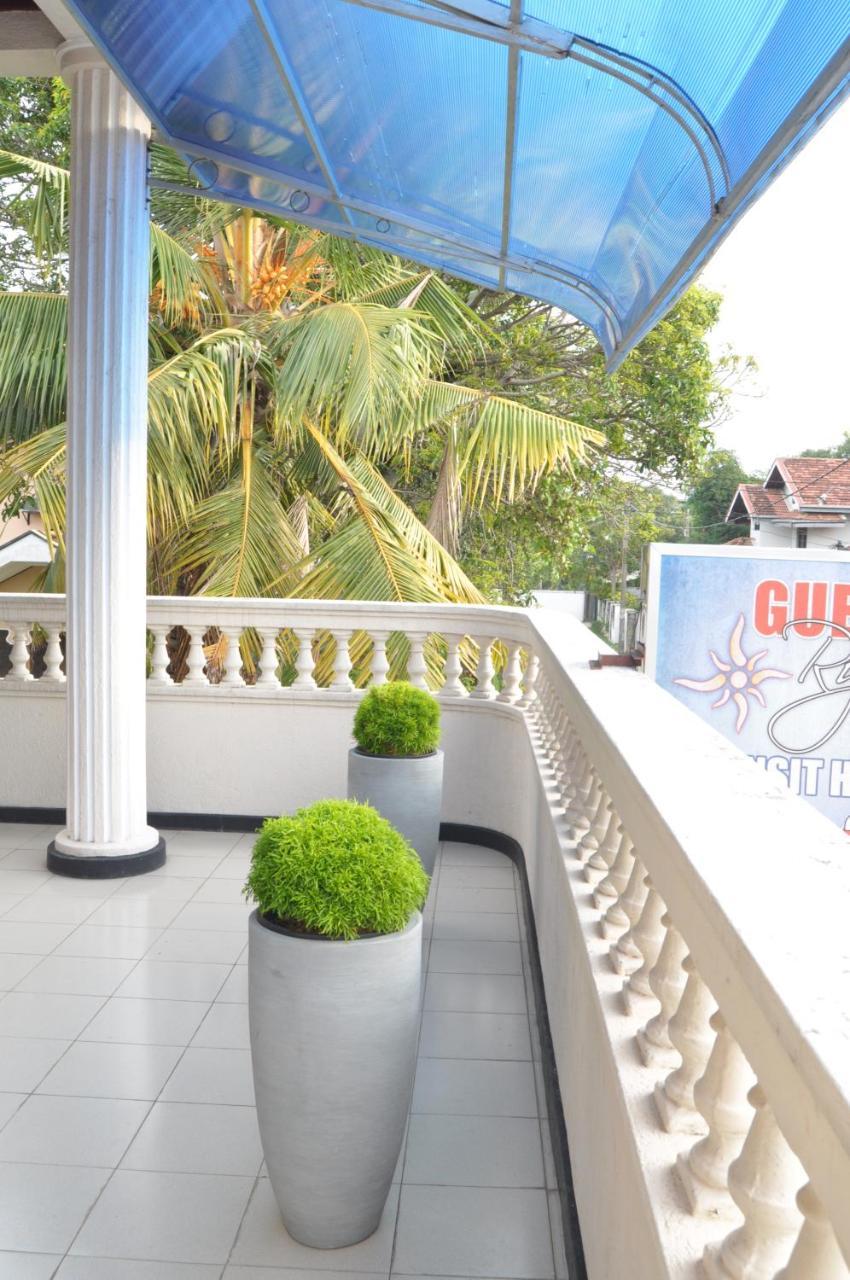 Guest Ryan Hotel Katunayaka Exterior foto